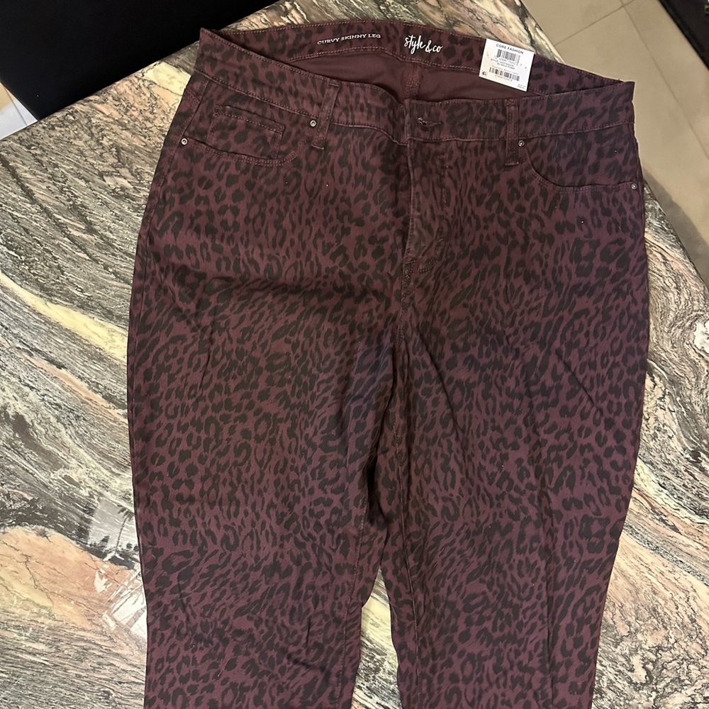 Style & Co Wild Puma Curvy Skinny Leg Pants. Never worn. New with tags. Size 16W